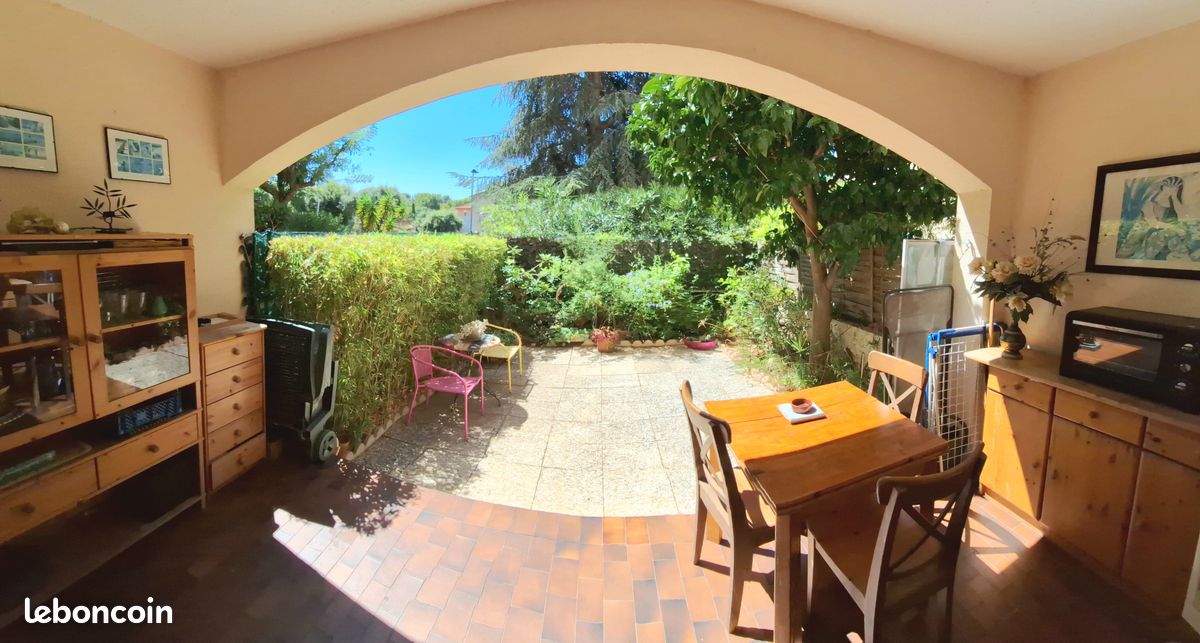 Appartement 1 pièce 31 m² · à Saint-Mandrier-sur-Mer · 31 m² · 165 000 €