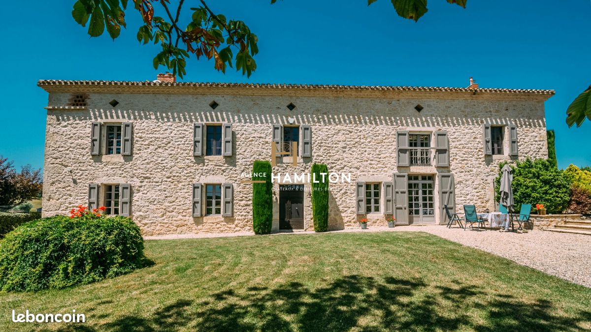 Maison 9 pièces 372 m² · à Cahuzac-sur-Vère · 372 m² · 795 000 €