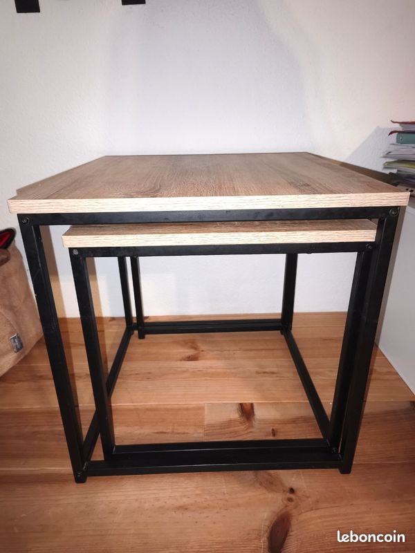 Table basse empilable (image 2)