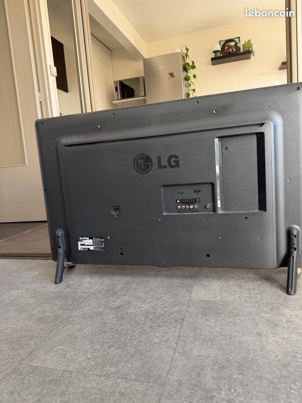 Télé LG 42LF5610 - ZF (image 7)
