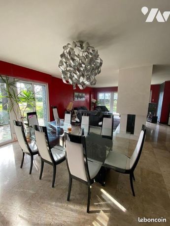 Maison 7 pièces 237 m²