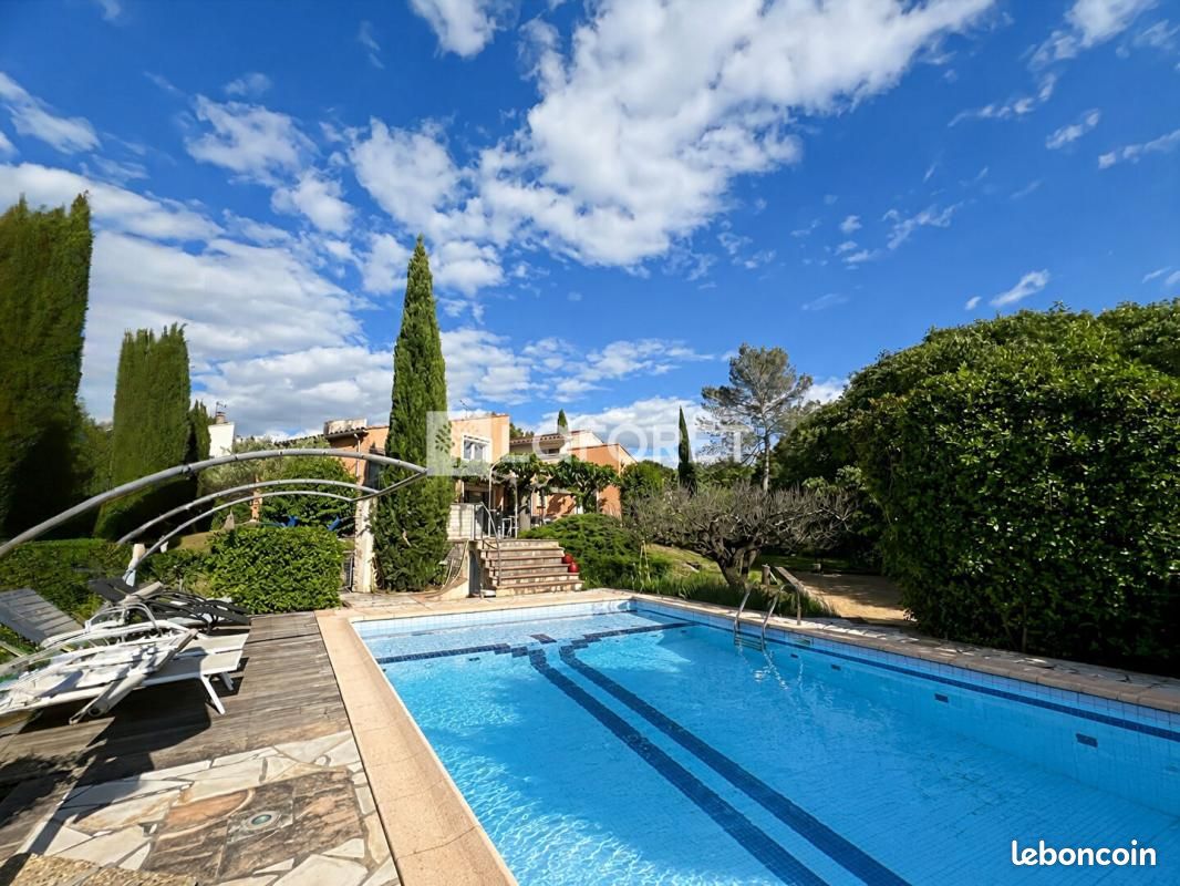 Maison 5 pièces 128 m² · à Nîmes · 128 m² · 499 000 €