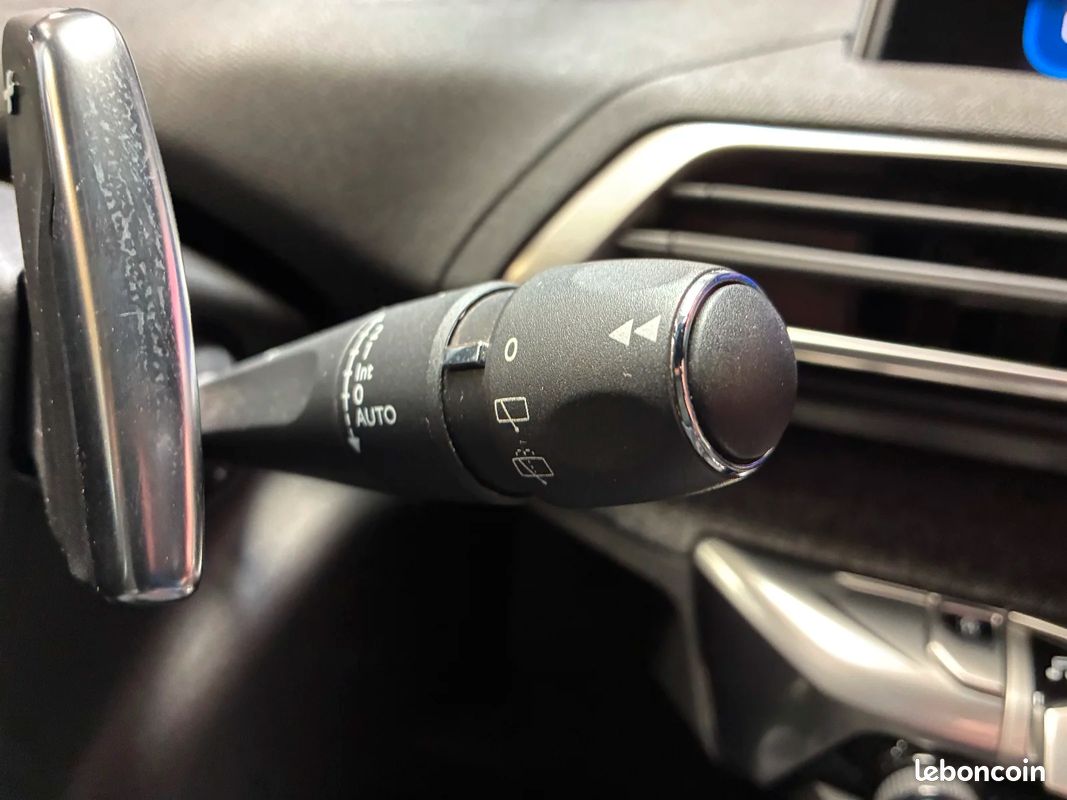 Peugeot 3008 (image 23)