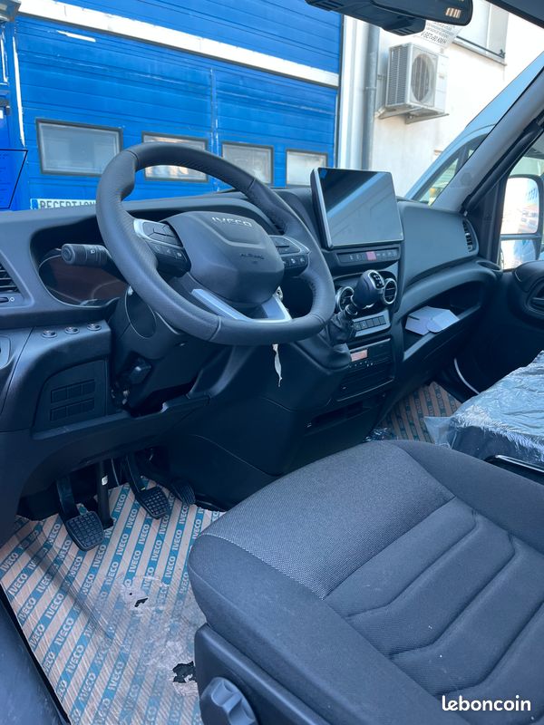 Iveco daily 72c18 depanneuse neuve (image 5)