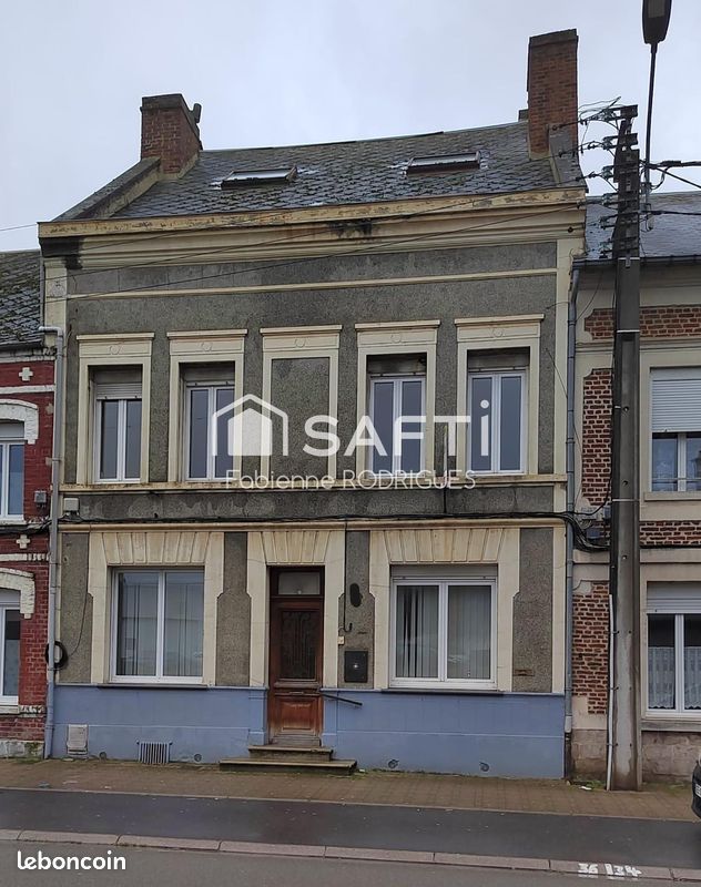Immeuble 250 m² · au Cateau-Cambrésis · 250 m² · 146 000 €