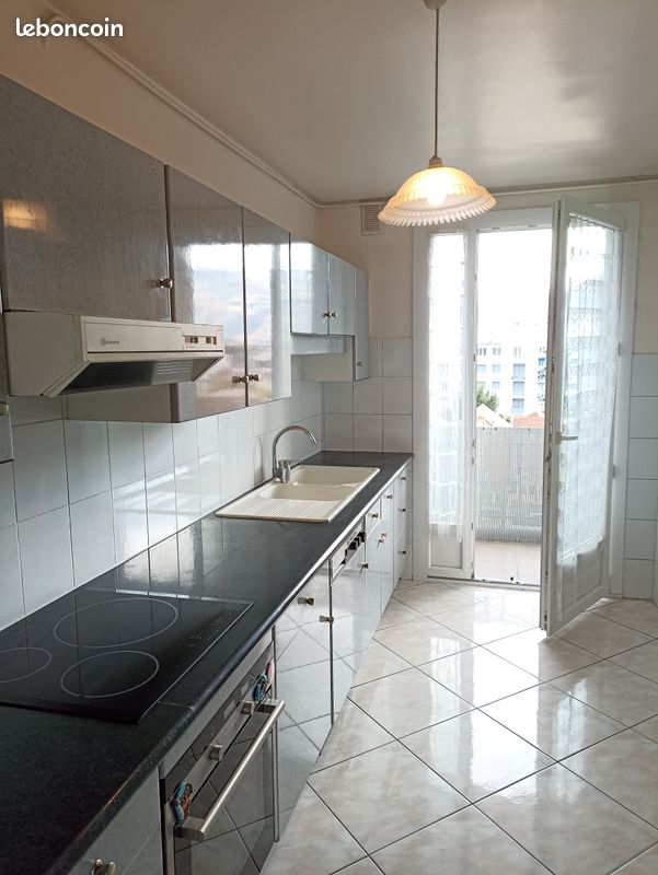 Appartement 3 pièces 90 m² · à Grenoble · 90,2 m² · 875 €/mois