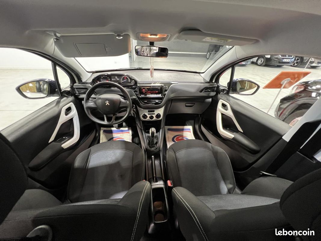 PEUGEOT 208 1.2i PureTech - 68Cv LIKE PHASE 2 CLIM (image 10)