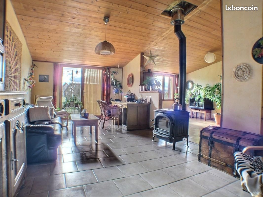 Maison 5 pièces 164 m² · à Antigny-la-Ville · 164 m² · 213 000 €