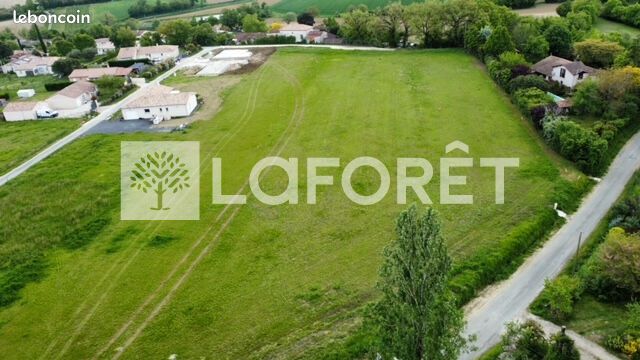 Terrain 1243 m² NERAC