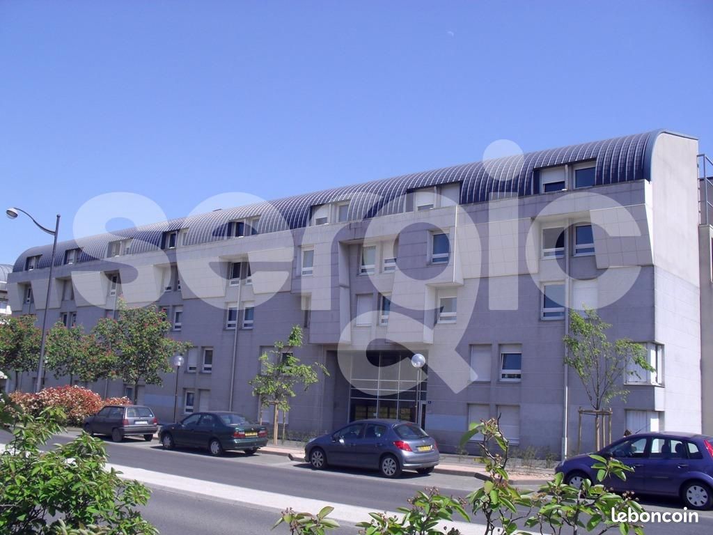 Appartement 1 pièce 19 m² · à Orléans · 19 m² · 390 €