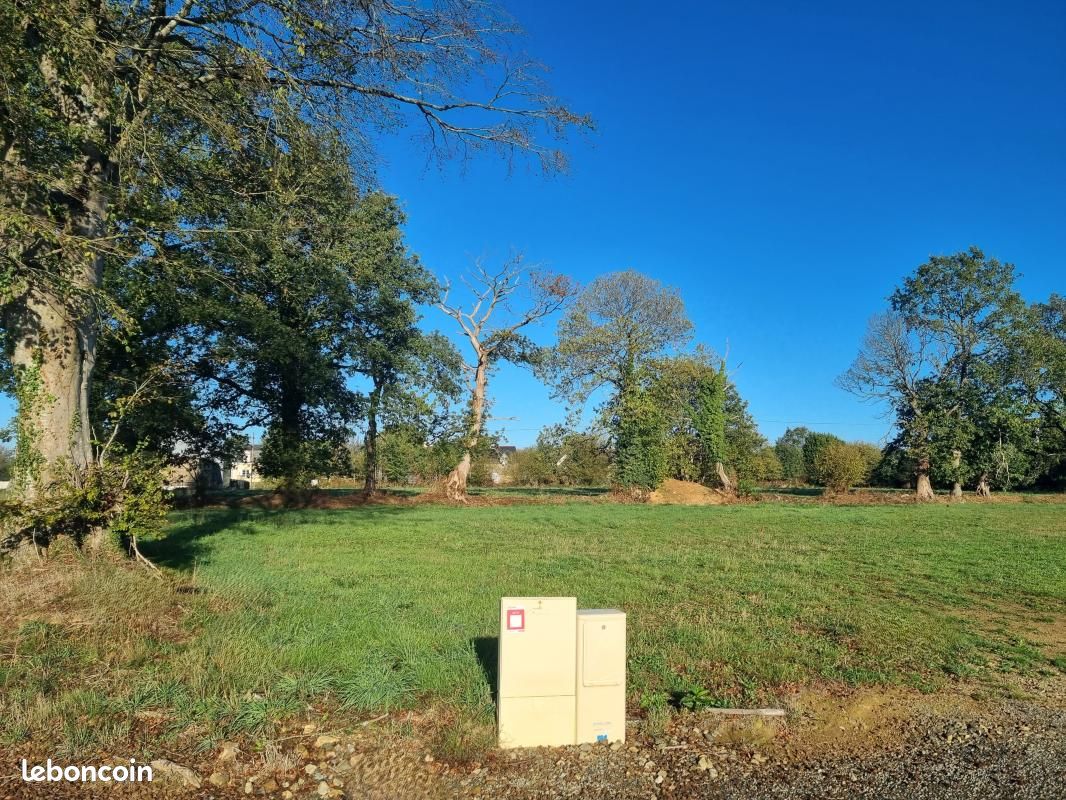 Terrain 437 m² · à Romagné · 55 000 €