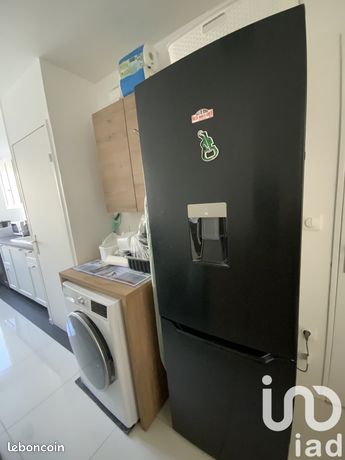 https://img.leboncoin.fr/api/v1/lbcpb1/images/da/ea/6d/daea6dc2873297f245118ce54b7267bc1102b9c6.jpg?rule=ad-image