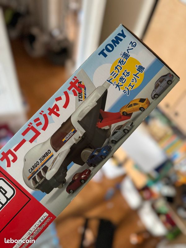Avion Cargo Jumbo Tomica (image 2)
