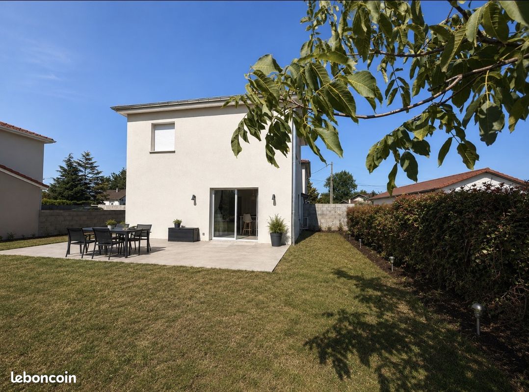 Maison 4 pièces 89 m² · à Saint-Romain-de-Jalionas · 89 m² · 329 900 €