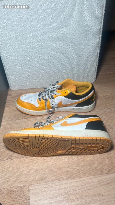 Air Jordan 1 Low Taxi White (image 4)