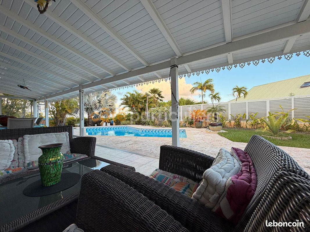 Maison 5 pièces 188 m² · au Gosier · 188 m² · 682 000 €