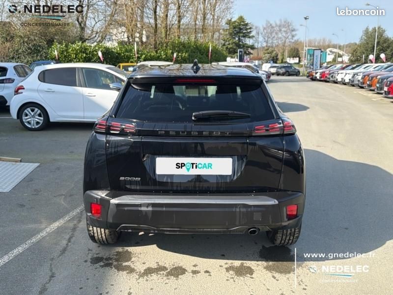 Peugeot 2008 1.2 100ch S&S Allure (image 5)