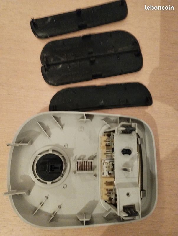 Plafonnier avec commande toit ouvrant Peugeot 207 (image 2)