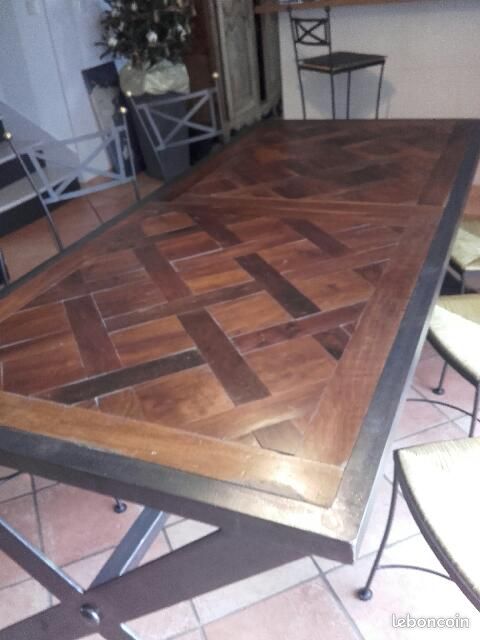 Table style industriel (image 1)