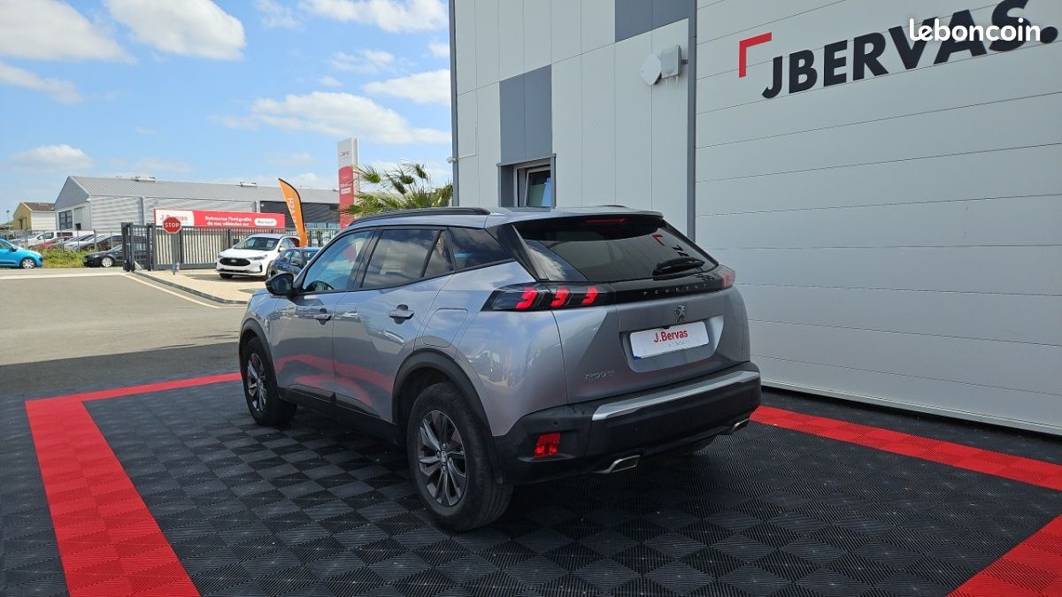 Peugeot 2008 PURETECH 130 SS EAT8 STYLE (image 3)