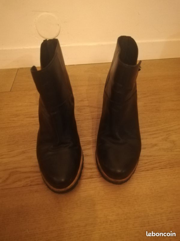 Bottines UGG en cuir (image 3)
