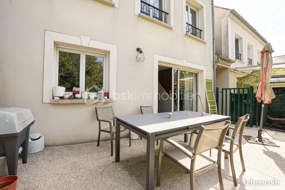 Maison 7 pièces 138 m² · à Champs-sur-Marne · 138 m² · 445 000 €