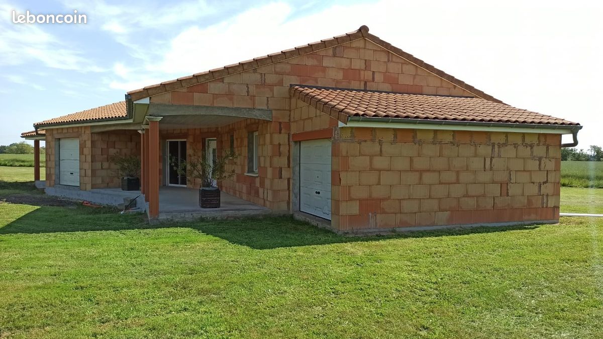 Maison 1 pièce 104 m² · à Simandre · 104 m² · 159 000 €
