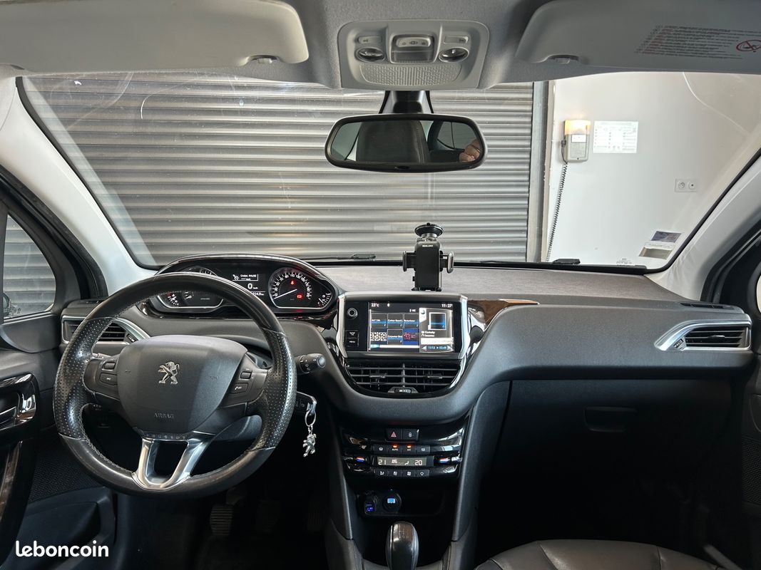 PEUGEOT 208 GENERATION-I 1.6 VTI 120 Ch ALLURE (image 17)
