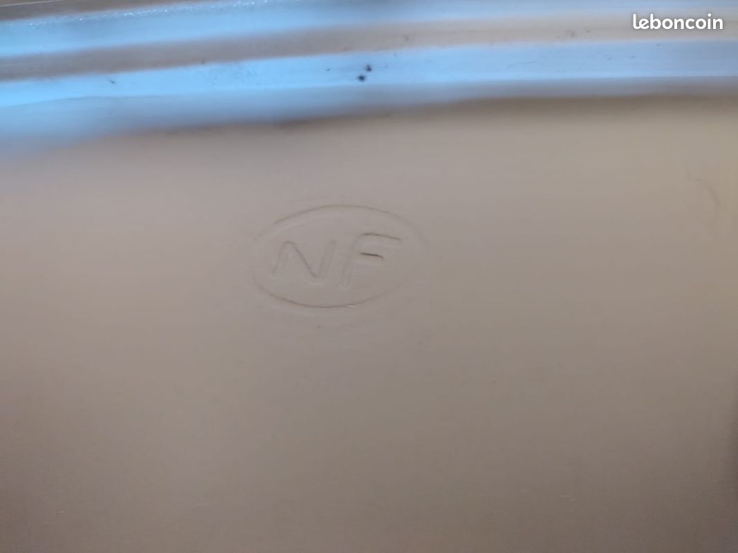 Vend un ensemble WC Blanc Villeroy & Boch, fonctionnel et en très bon état (image 10)
