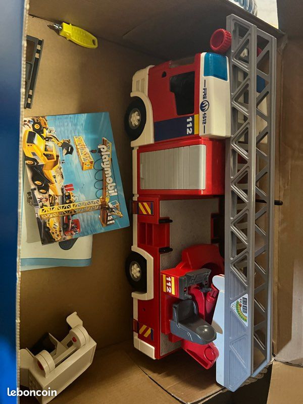 Playmobil Camion Pompier numéro 4820 (image 2)