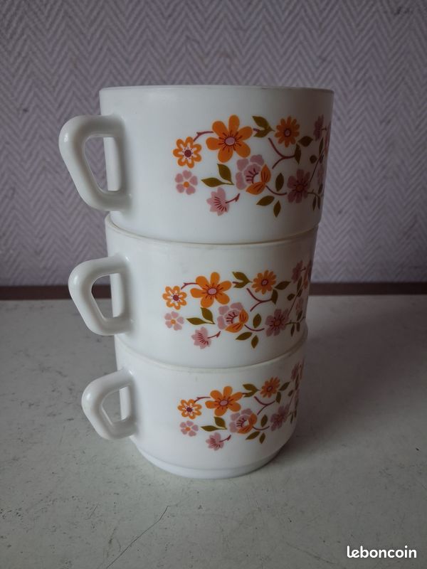 Lot De Tasses à Thé Arcopal Vintage - 3 Tasses + 1 Tasse à Café, France