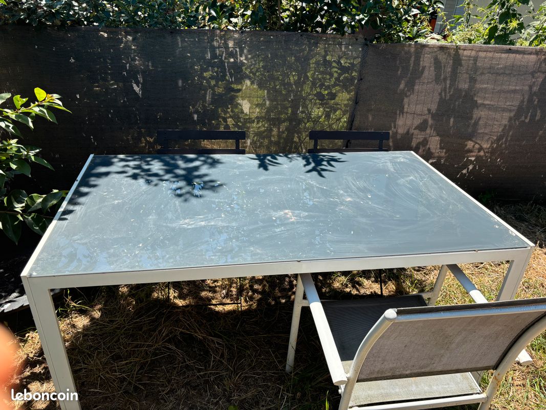 Table jardin (image 2)