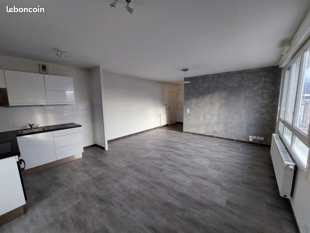Appartement 3 pièces 65 m² · à Grenoble · 65 m² · 1 015 €/mois