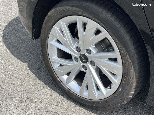 Audi A3 sportback 35 TFSI Mild Hybrid 150 S tronic 7 Design Luxe (image 5)