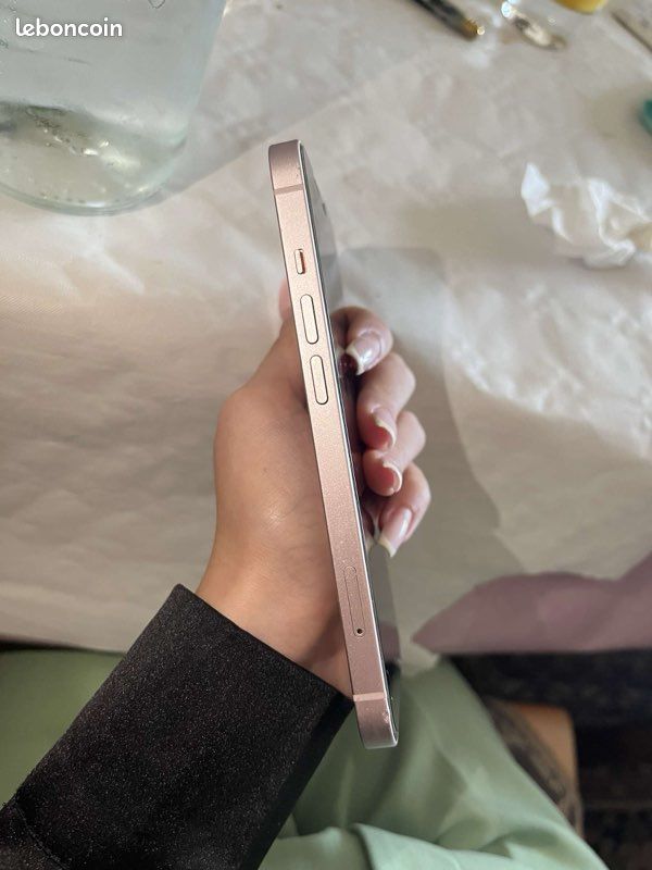 Iphone 13 Rose (image 7)