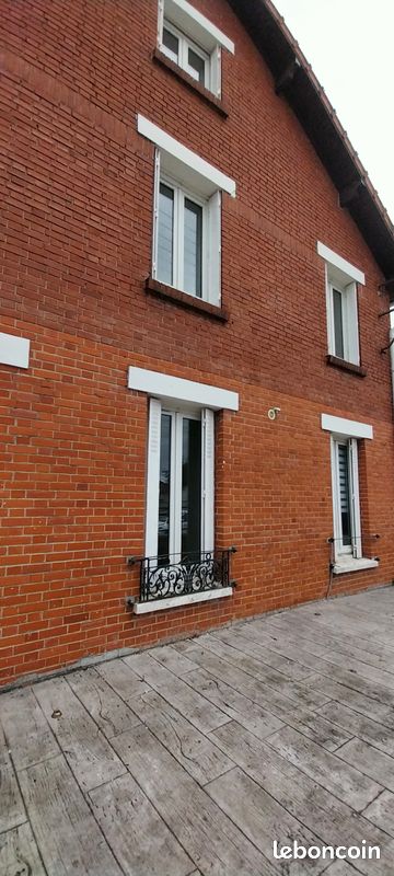 Maison 5 pièces 84 m² · à Fosses · 84 m² · 289 000 €