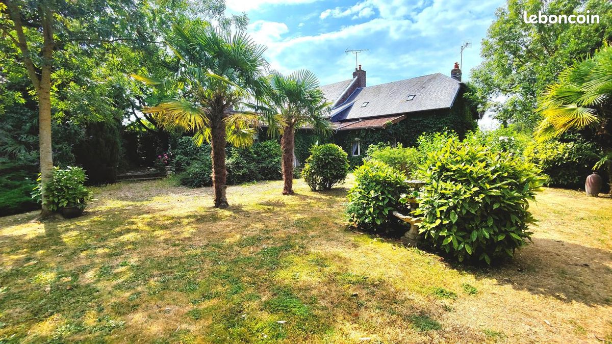 Maison 7 pièces 315 m² · à Frières-Faillouël · 315 m² · 199 000 €