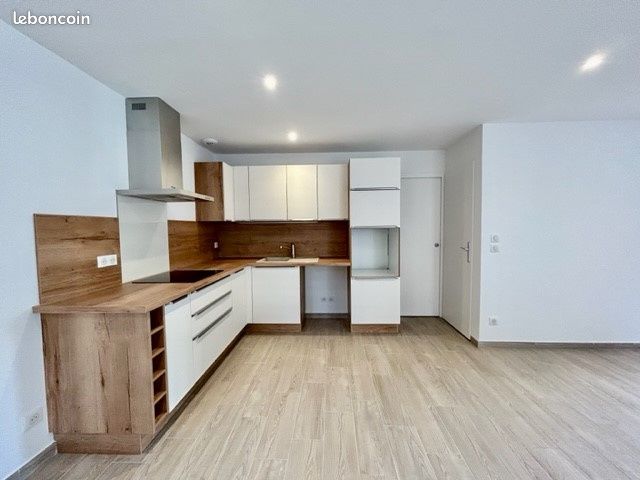 Maison 4 pièces 88 m² · à Communay · 88 m² · 1 040 €
