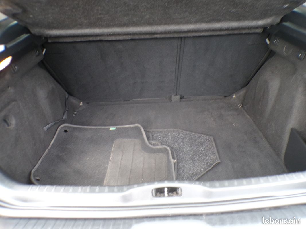 PEUGEOT 308 1.6 HDi 92ch Confort Pack clim 101334 km (image 10)