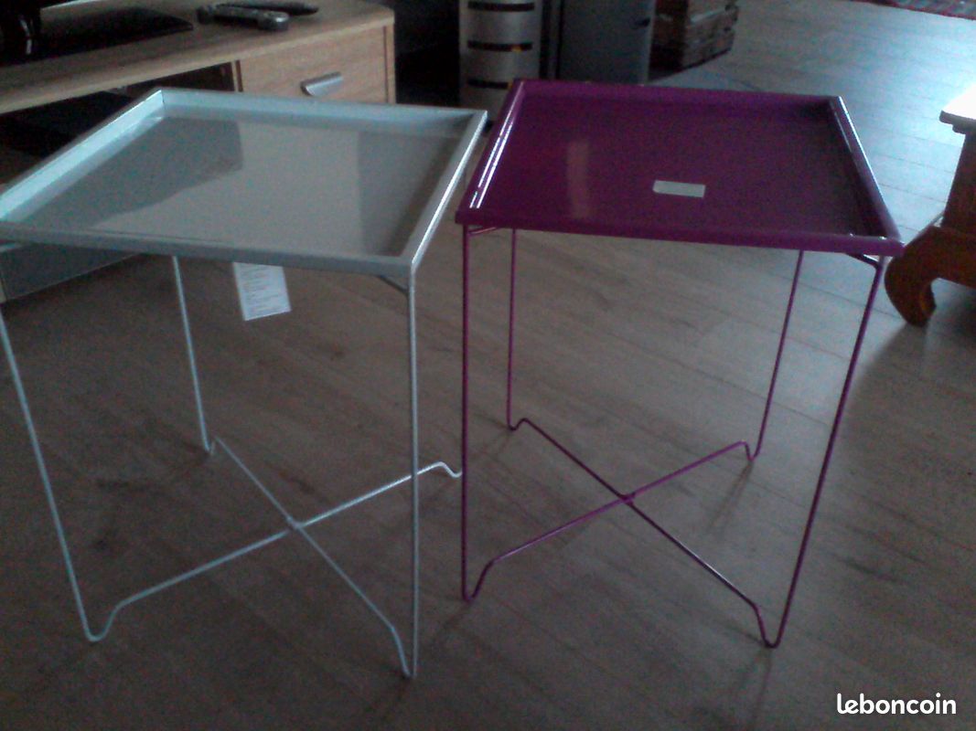 Table d'appoint neuve blanche ou mauve (image 1)