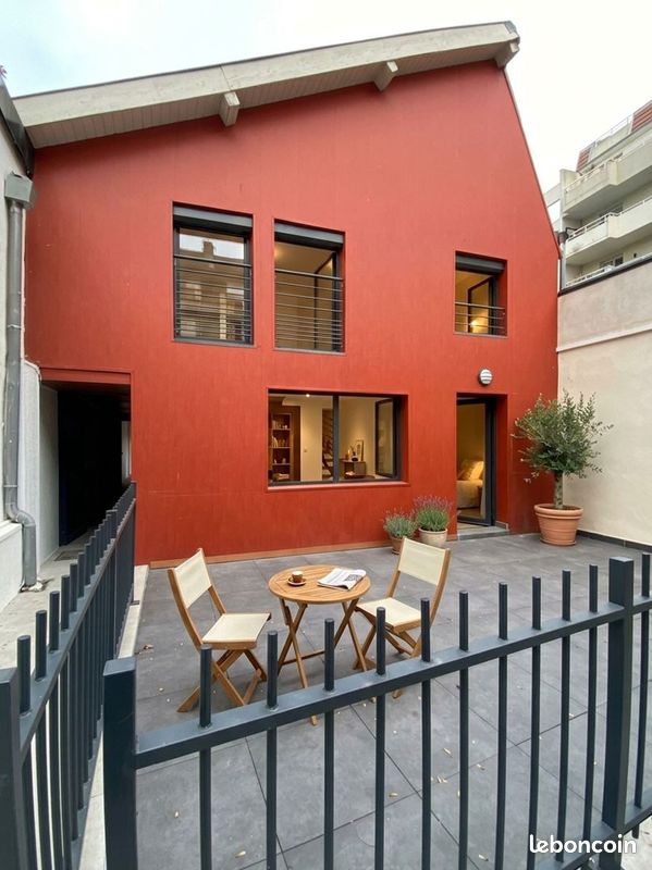 Maison 5 pièces 140 m² · à Lyon · 140 m² · 1 980 €/mois