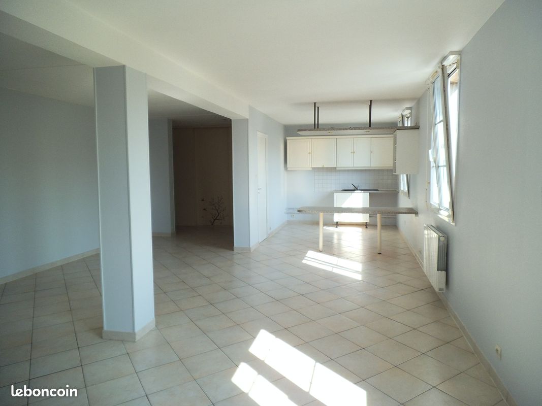 Appartement 3 pièces 86 m² · à Eu · 86 m² · 710 €/mois