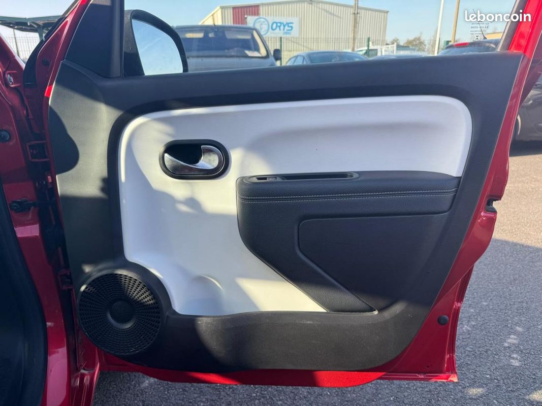RENAULT TWINGO 1.0 Sce - 75 Intens PHASE 2 GARANTIE 6 MOIS (image 25)