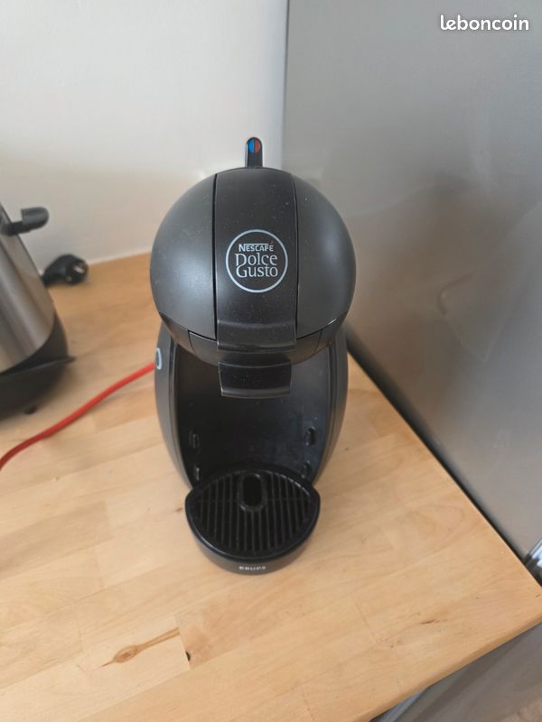 Machine à Café Krups Dolce Gusto Noire - Occasion état Neuf - Compatible Dosettes