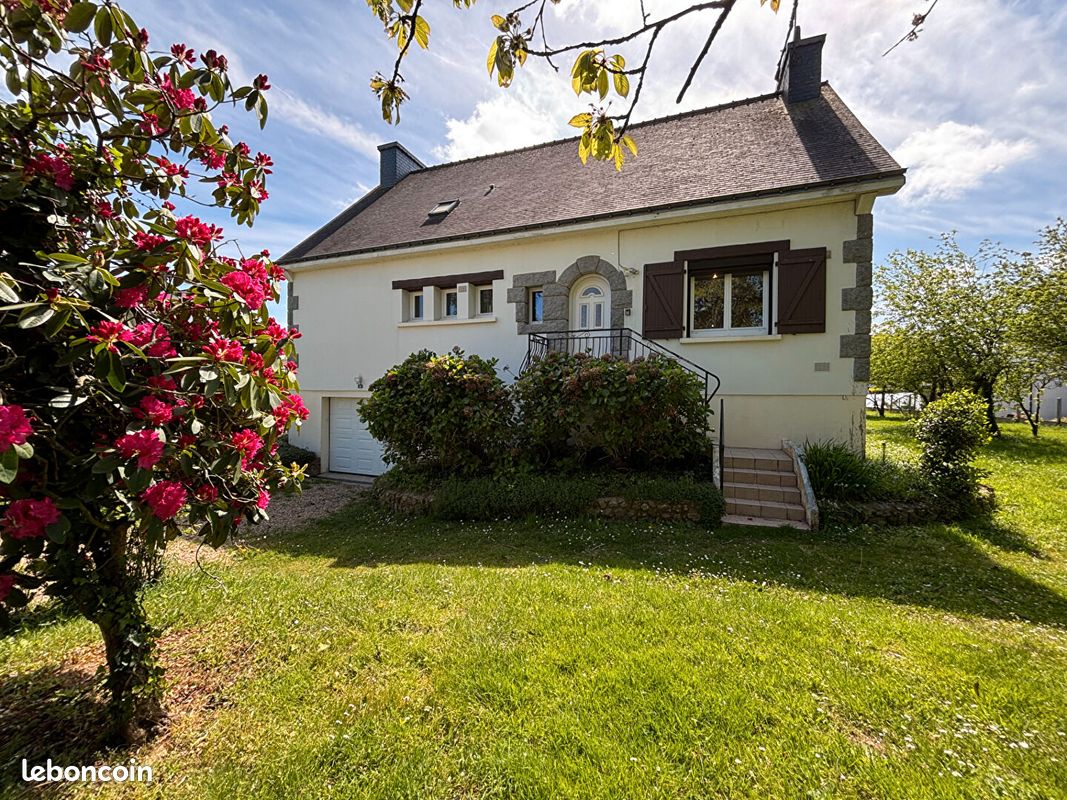 Maison 8 pièces 142 m² · à Ploërmel · 142 m² · 338 000 €
