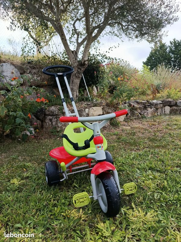 Tricycle (image 1)