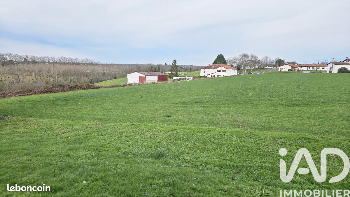 Terrain 7800 m² · à Béhasque-Lapiste · 7 800 m² · 220 000 €