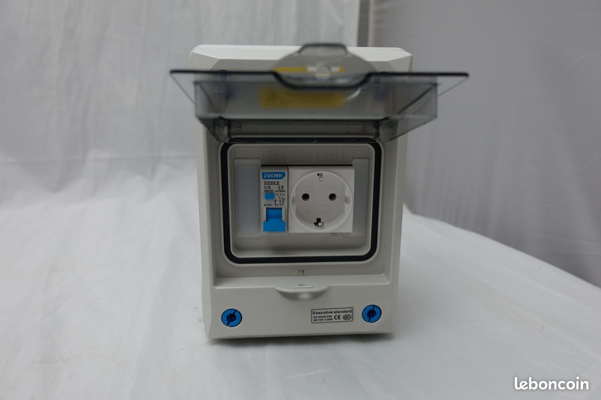⚡ Mini coffret électrique étanche avec prise et disjoncteur – Neuf (image 1)