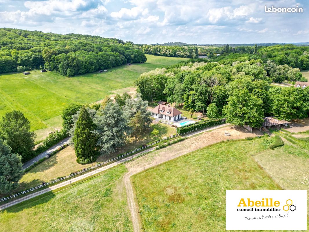 Maison 8 pièces 175 m² · à Breux-Jouy · 175 m² · 690 000 €