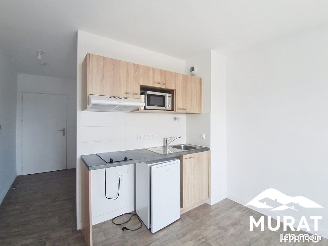 Appartement 1 pièce 27 m² · à Clermont-Ferrand · 27 m² · 415 €